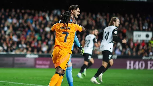 Real Madrid star shoves Vinicius Jr down tunnel after crazy response to referee