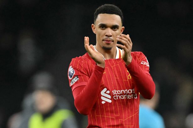 Arne Slot suggests Liverpool contract saga having unexpected impact ahead of Man Utd