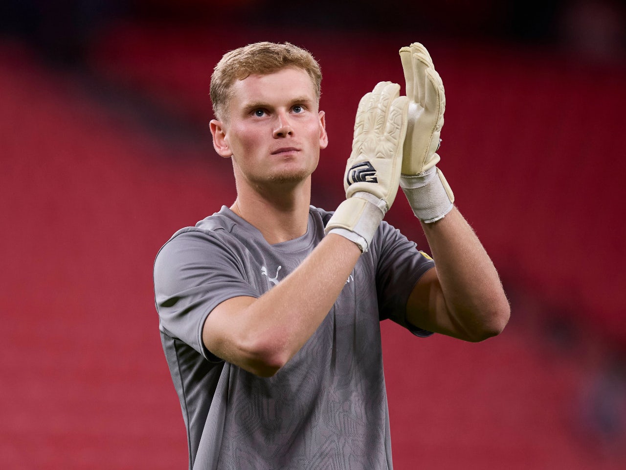 Antonin Kinsky's Tottenham shirt number, contract length confirmed as Spurs complete first January transfer