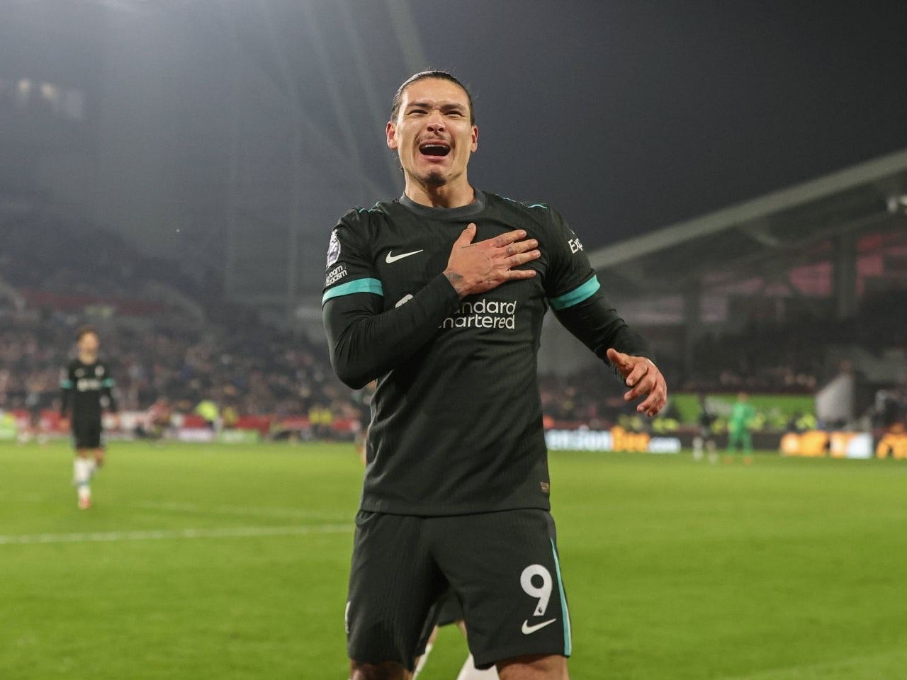 Brentford 0-2 Liverpool: Highlights, man of the match, stats as Darwin Nunez rescues visitors, maintains title race lead