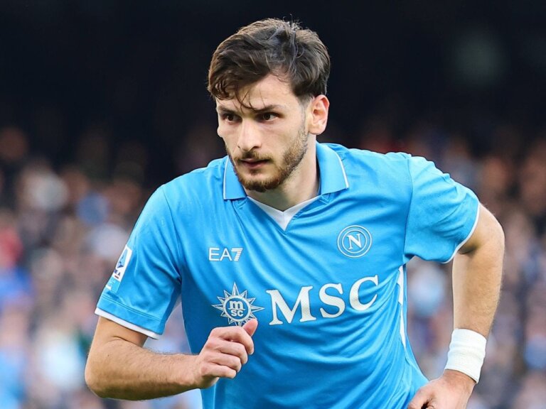 Man United, Liverpool to rival PSG for Napoli’s Khvicha Kvaratskhelia?