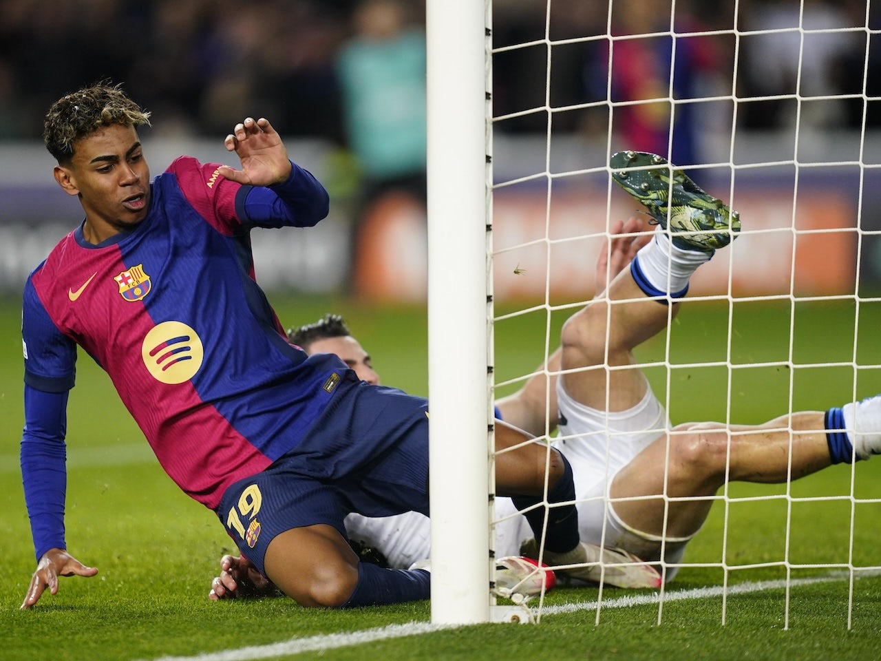 Barcelona 2-2 Atalanta: Highlights, man of the match, stats as Italian giants miss out on automatic qualification spot