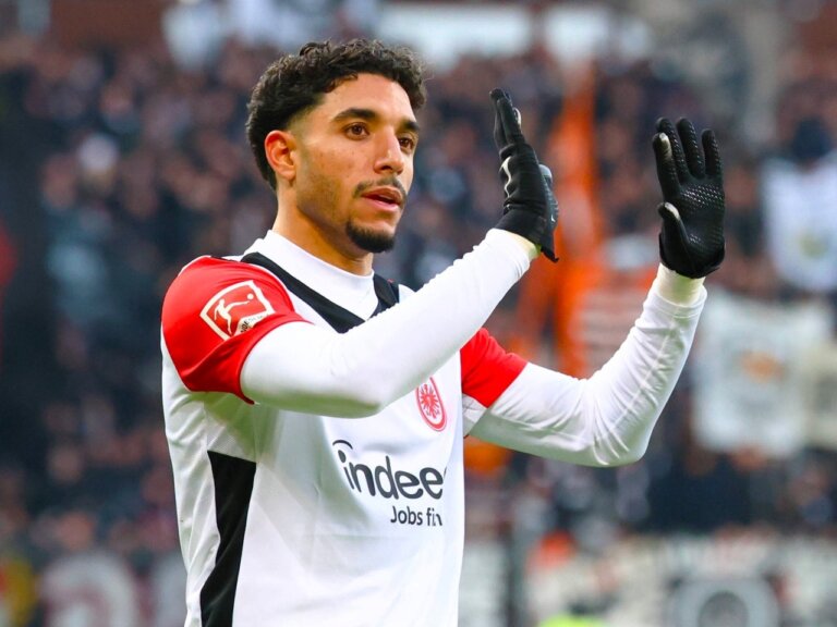 Omar Marmoush: Frankfurt chief issues major Man City transfer update as £67m forward scores in Bundesliga win