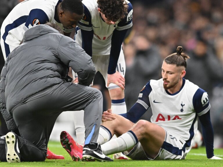 Tottenham’s injury nightmare continues as club confirm major Radu Dragusin blow