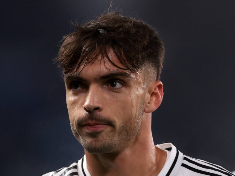 Real Madrid could aid Barcelona transfer mission as Premier League side ‘make £33.3m bid’ for defender