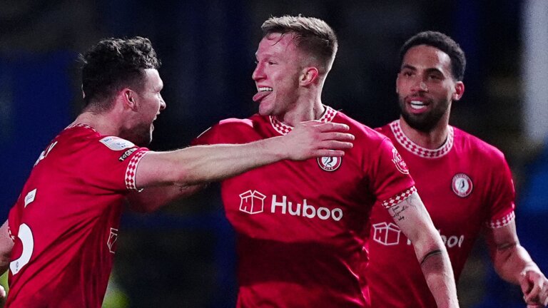 Bristol City hit back twice to hold Sheff Wed