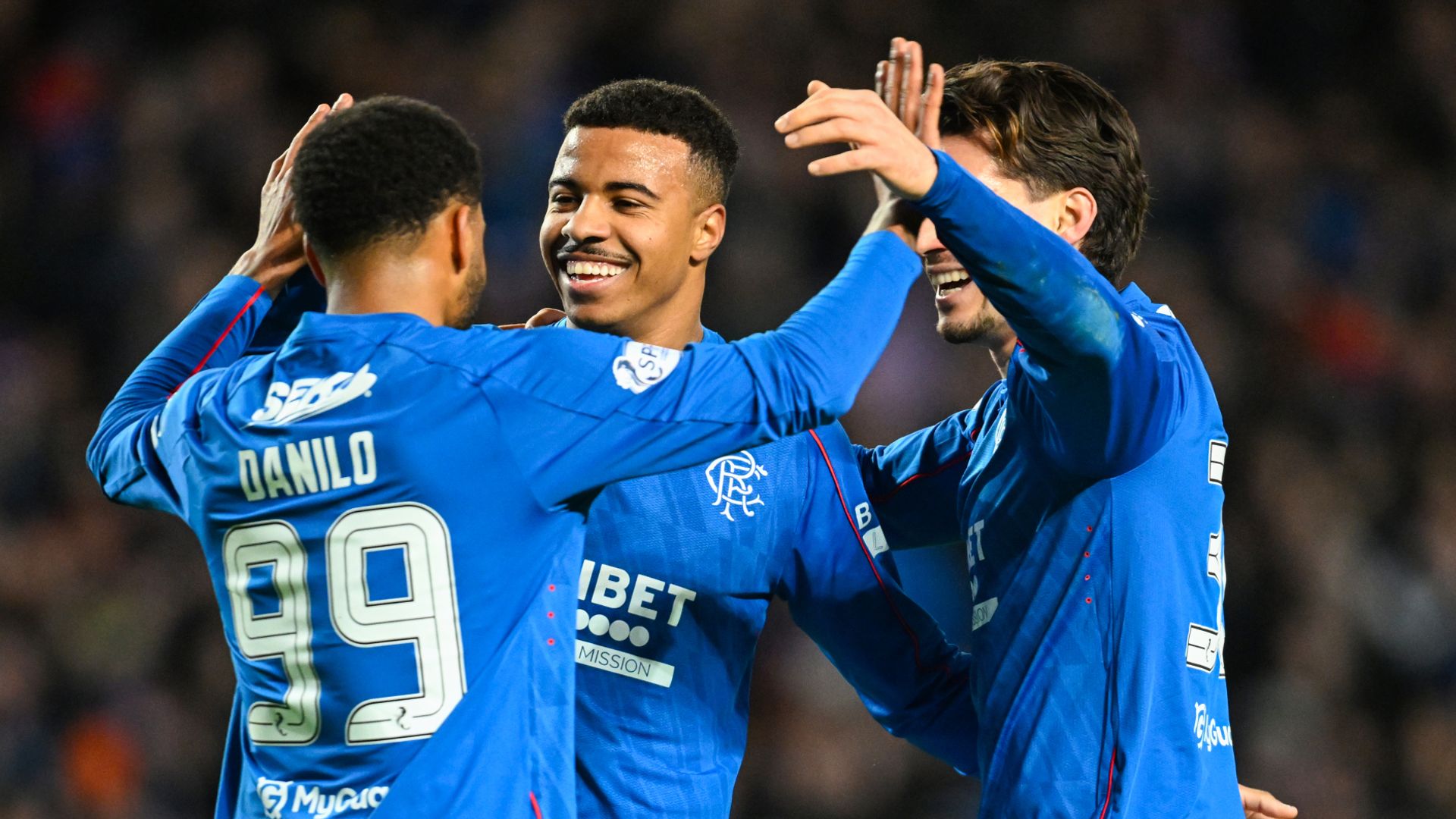 Rangers win at home again to add to Aberdeen's woes