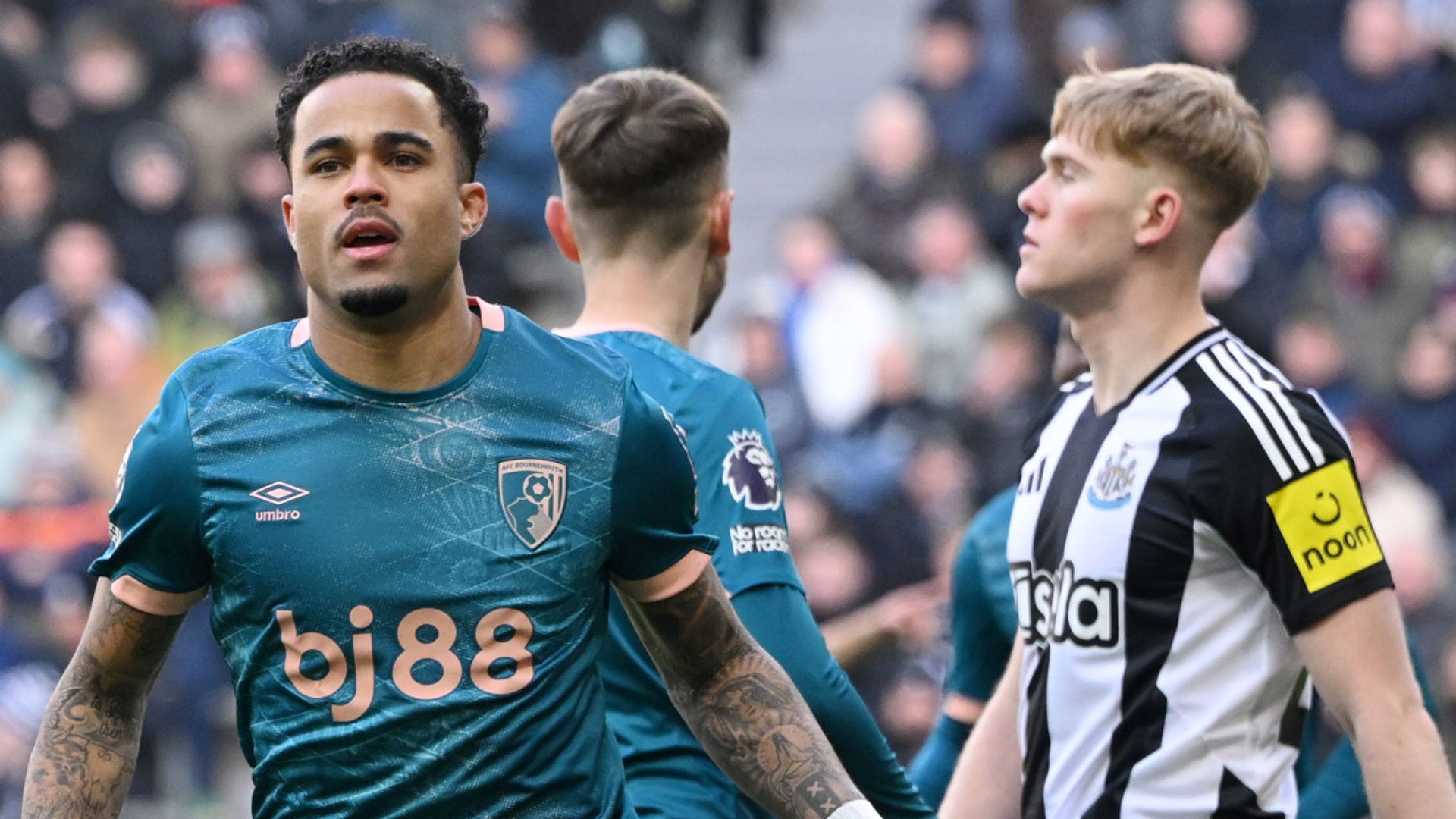 Kluivert stars as Bournemouth bring Newcastle's winning run to crashing end