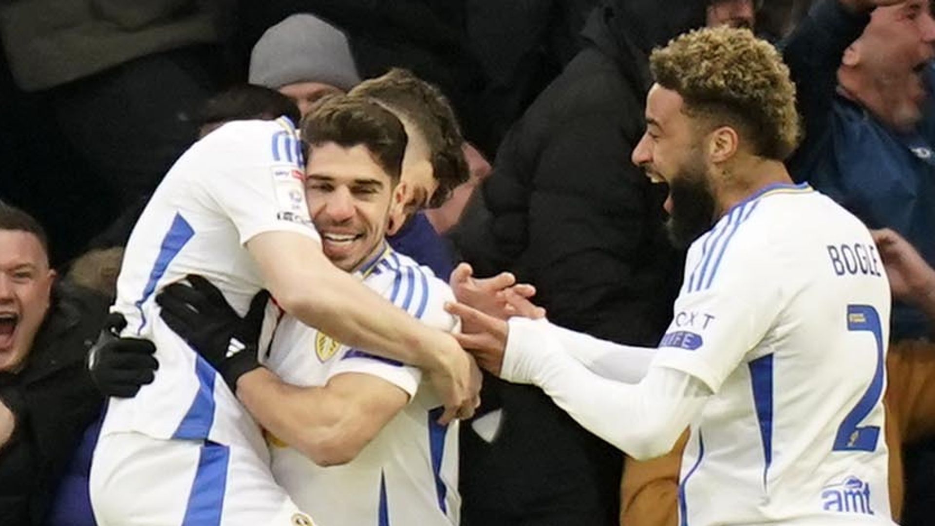 Leeds ease past Sheff Wed to reclaim Championship top spot