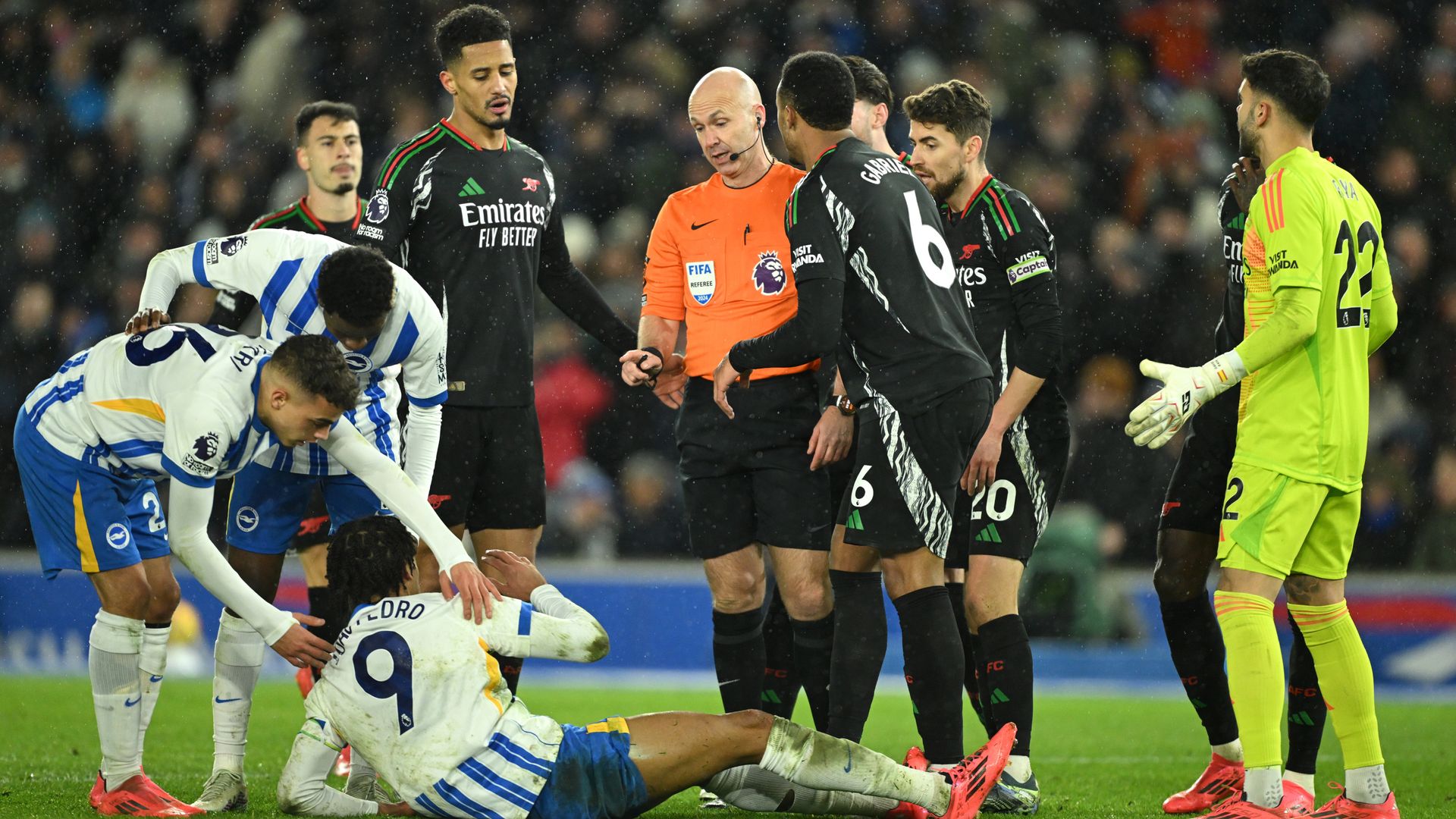 'What is VAR doing?' | Brighton's 'controversial' penalty analysed