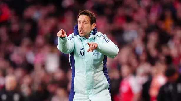 Gary Neville outlines where Arsenal’s title bid has failed – and pinpoints set-piece coach