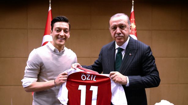 Mesut Ozil makes surprise career change after undergoing crazy body transformation