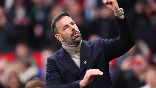 Ruud van Nistelrooy disagrees with Gary Neville over Man Utd assessment