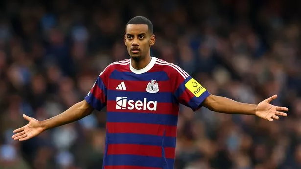Newcastle’s eye-watering Alexander Isak price tag dents Arsenal hopes of double deal