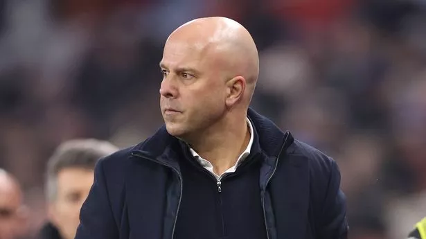 Arne Slot sends brutal Darwin Nunez message with Liverpool missing ‘too many chances’