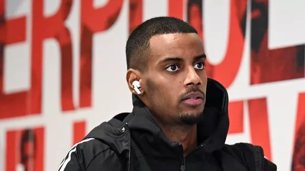 ‘I was obviously very worried’ – Alan Shearer provides fresh Alexander Isak injury update
