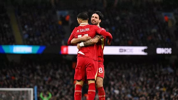 Liverpool news: Mohamed Salah sends transfer message as team-mate makes U-turn on Reds star