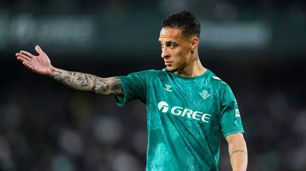 Man Utd flop Antony drops Liverpool bombshell after Mo Salah replacement talks