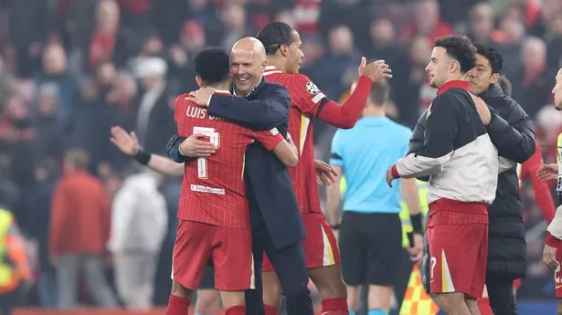 Luis Diaz lifts lid on Arne Slot’s dressing room plan as Mo Salah receives contract message