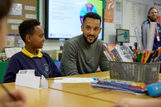 Theo Walcott delivers shock verdict on Mikel Arteta’s need for silverware at Arsenal