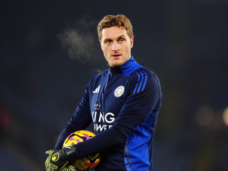 Leicester City goalkeeper Daniel Iversen wanted on permanent deal by Championship club?