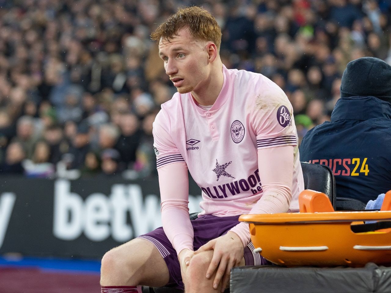 Thomas Frank reveals extent of Sepp van den Berg injury ahead of Brentford's clash with Leicester City