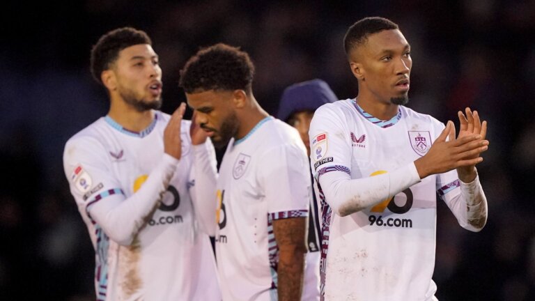 Burnley keep eighth straight clean sheet – but lose ground on top two