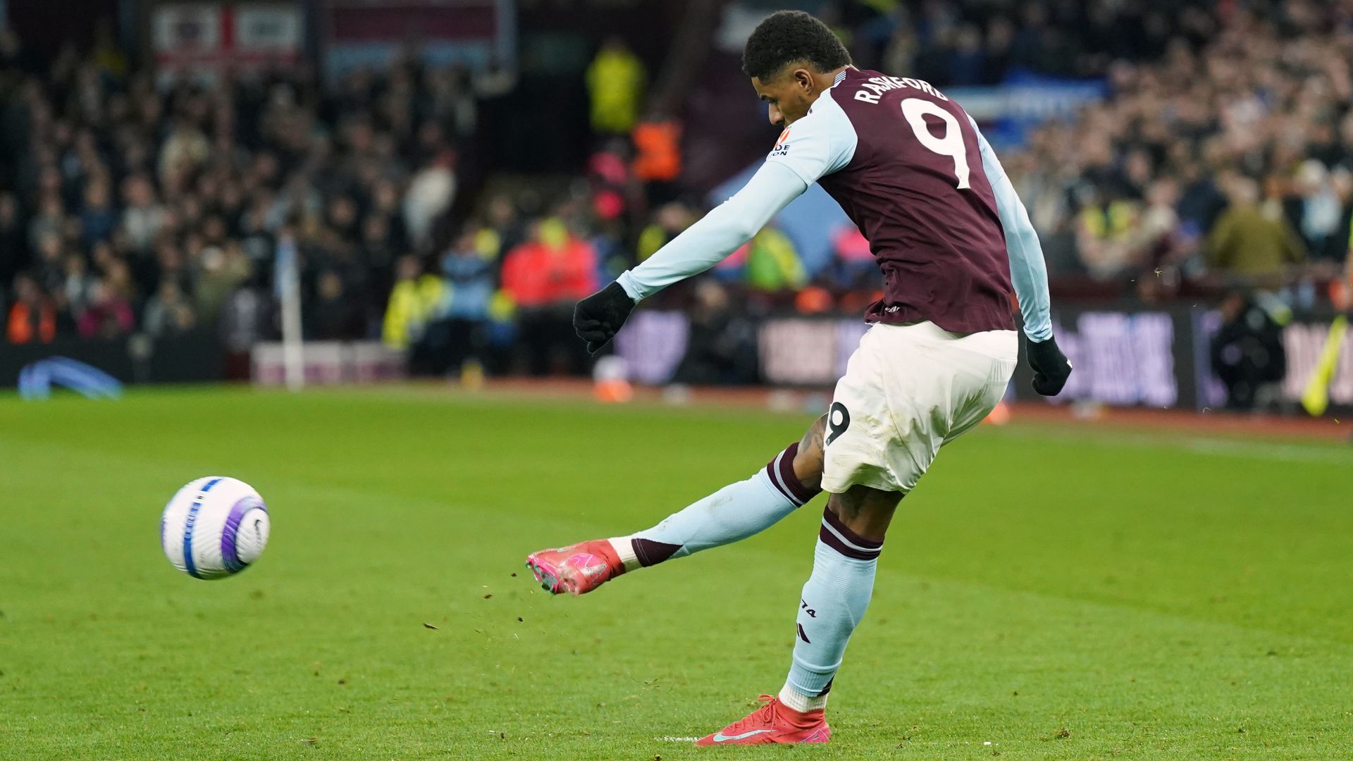 Redknapp hails Rashford as Aston Villa's 'new hero'