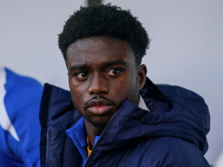 Brighton to sell Tariq Lamptey to Premier League rival in cut-price move?