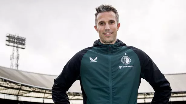 Robin van Persie brutally mocked with rude chant after taking Feyenoord job