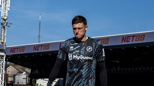 Millwall goalkeeper breaks silence on ban and reveals private Jean-Philippe Mateta gesture
