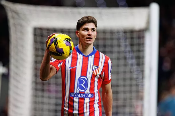Atletico Madrid provide official response to Julian Alvarez to Liverpool transfer rumours