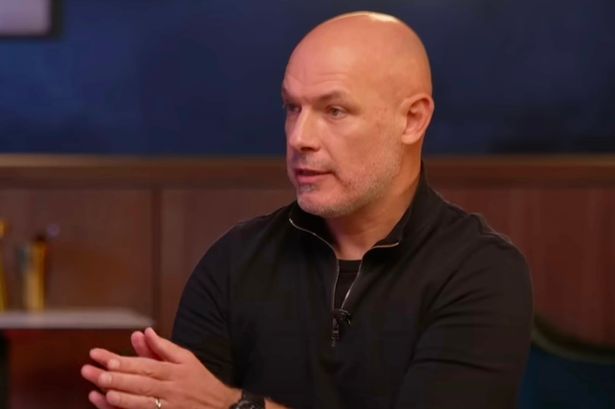Howard Webb reveals exactly how much Premier League referees get paid