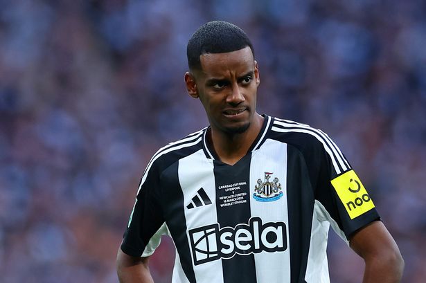 Arsenal’s two big concerns over Alexander Isak transfer as three-man shortlist emerges