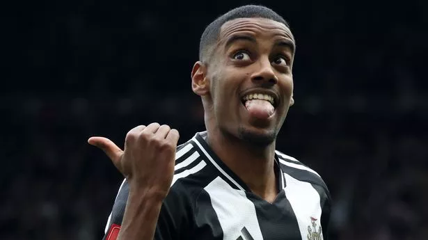 Newcastle told how they can keep Alexander Isak as Liverpool would ‘bite their hands off’