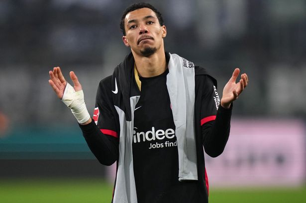 Man Utd hold unique Hugo Ekitike advantage as clause complicates three-way transfer battle