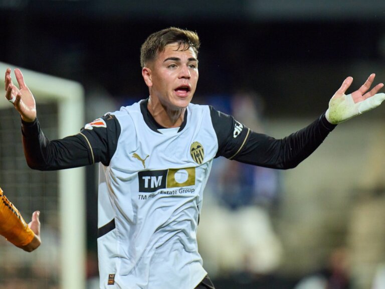 Aston Villa transfer news: Atletico Madrid ‘circling’ for midfielder, facing La Liga competition