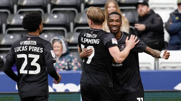 Burnley beat Swansea to climb above Sheff Utd into second