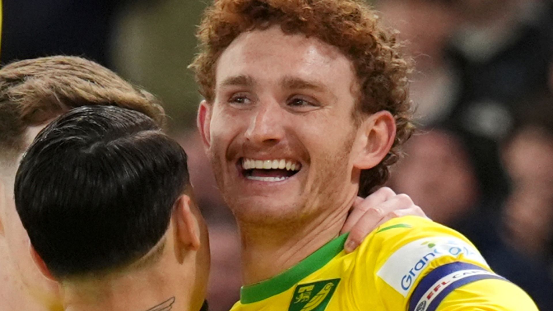 Sargent strikes again but Norwich's play-off hopes hit by Oxford draw