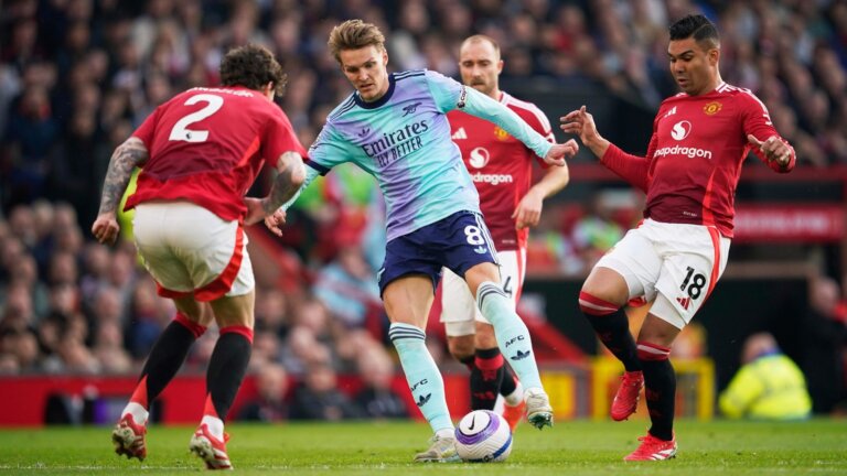 Carra explains why Arsenal’s attacking problem ISN’T a No 9