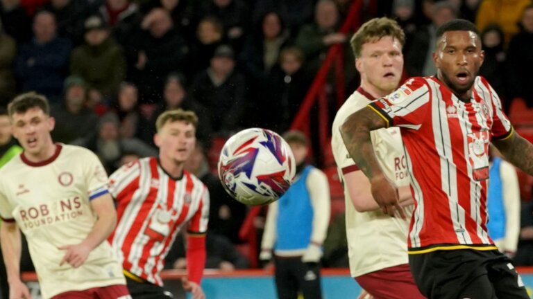 Sheff Utd miss chance in promotion race as Bristol City nick late point