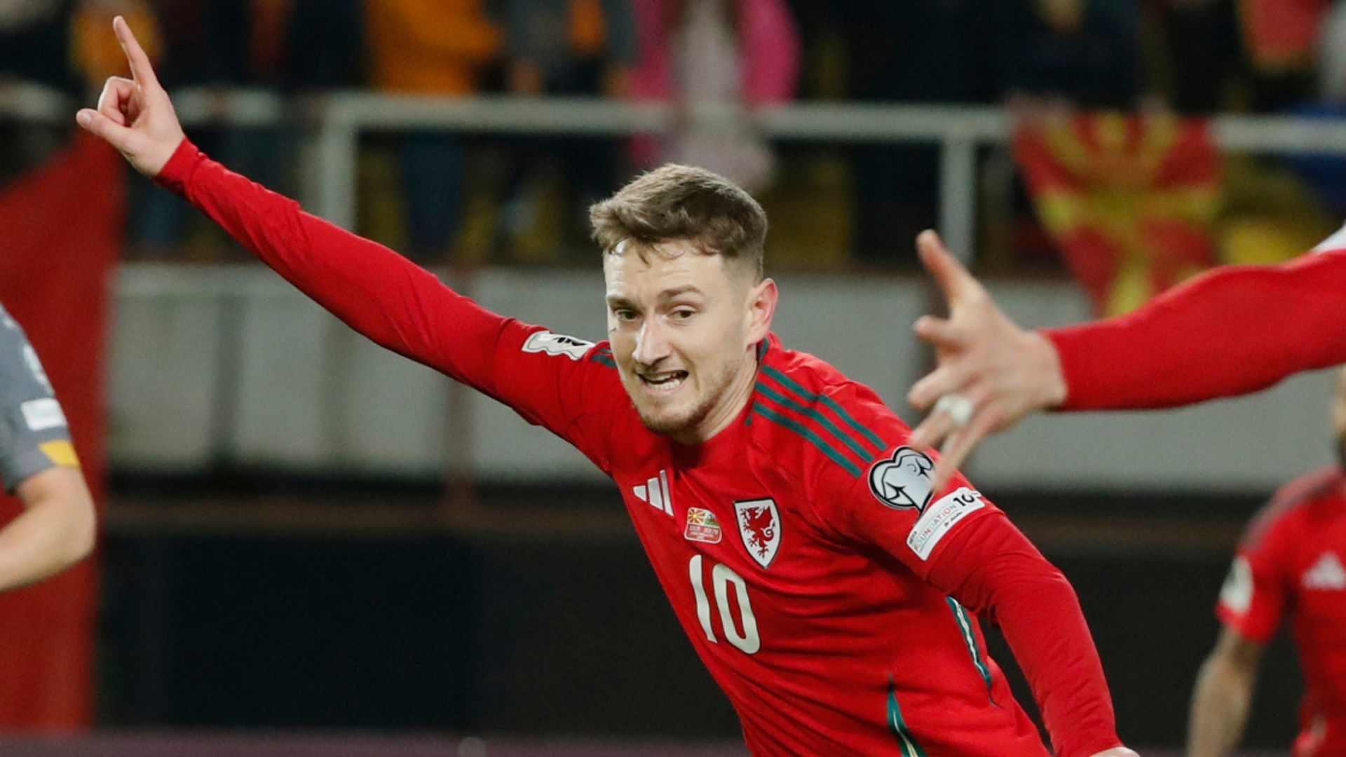 Brooks rescues dramatic draw for Wales in North Macedonia after Allen error