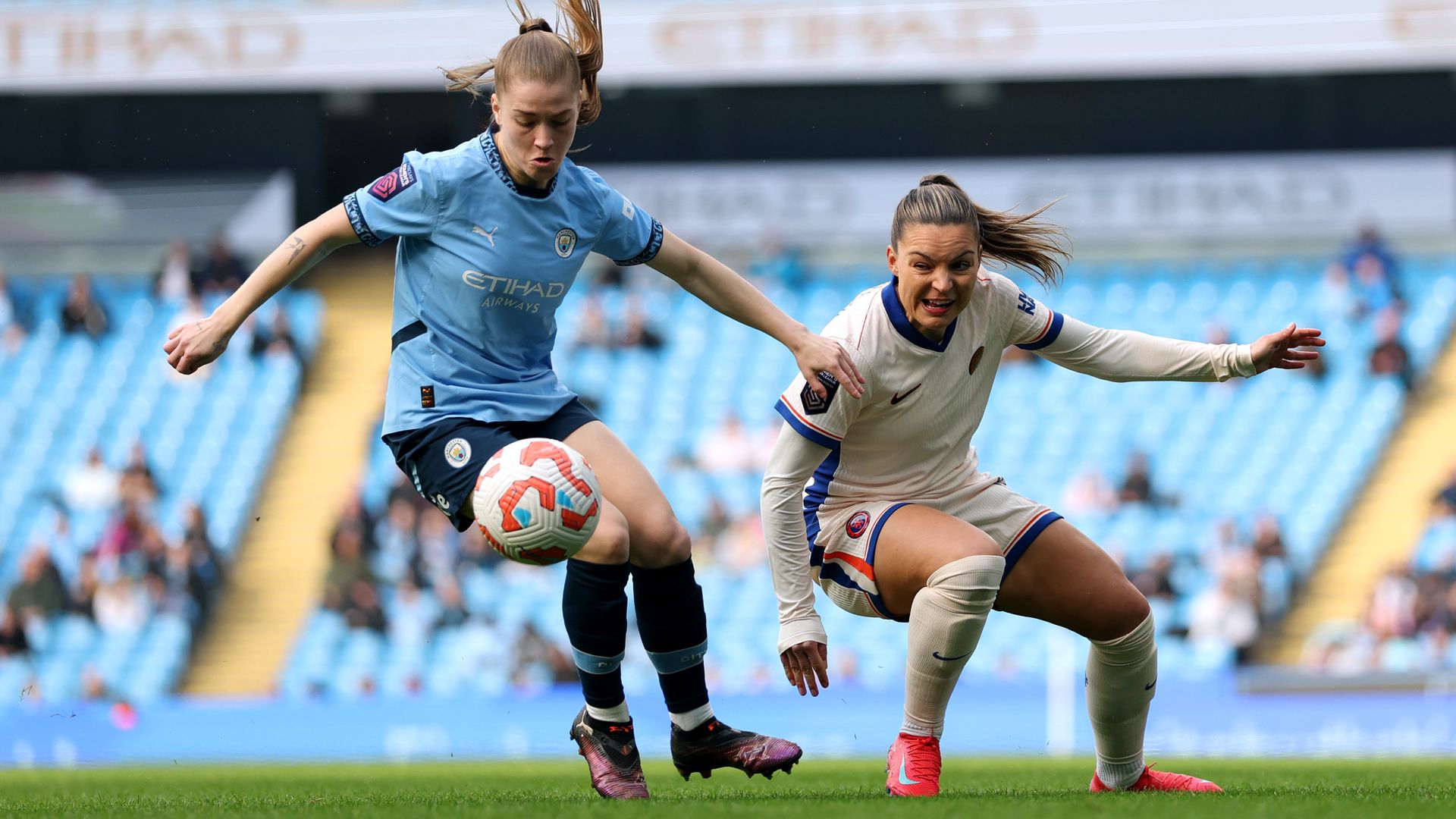 WSL: Man City host Chelsea after West Ham beat Spurs LIVE!
