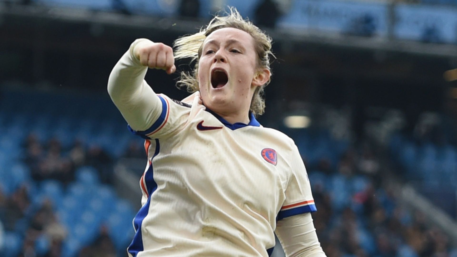 Cuthbert's late goal seals Chelsea victory at Man City