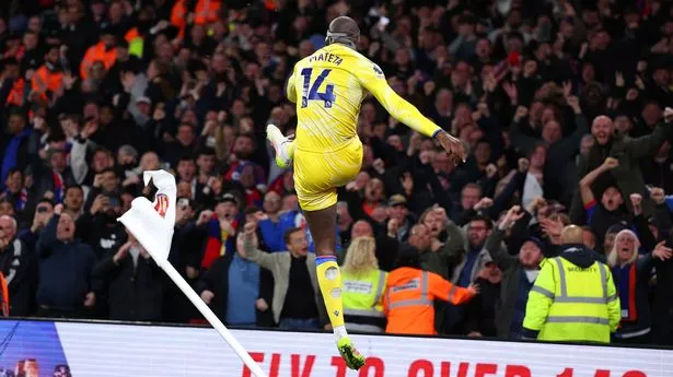 Liverpool forced to delay title party as best and worst of careless Arsenal on show