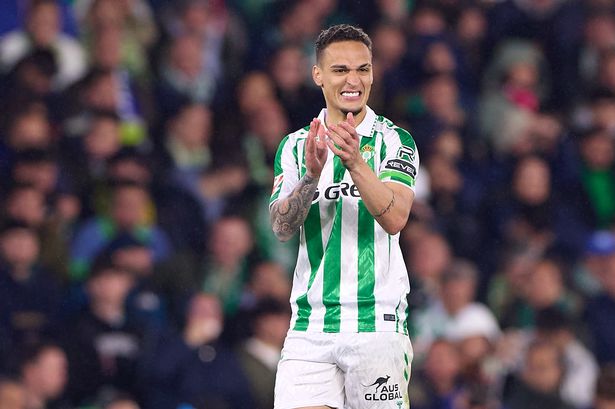 Spanish media give Man Utd food for thought as they sing from same hymn sheet about Antony