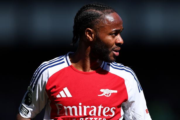 What Arsenal fans are saying about Raheem Sterling after being subbed off vs Everton
