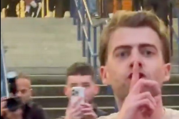 ‘Muppet’ Leeds star Patrick Bamford leads fans in X-rated chant about Chris Wilder