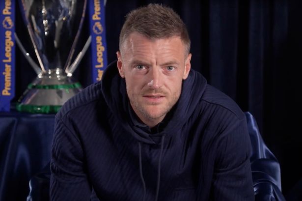 Man Utd legend joins Wrexham transfer wishlist as Jamie Vardy plan hits hurdle