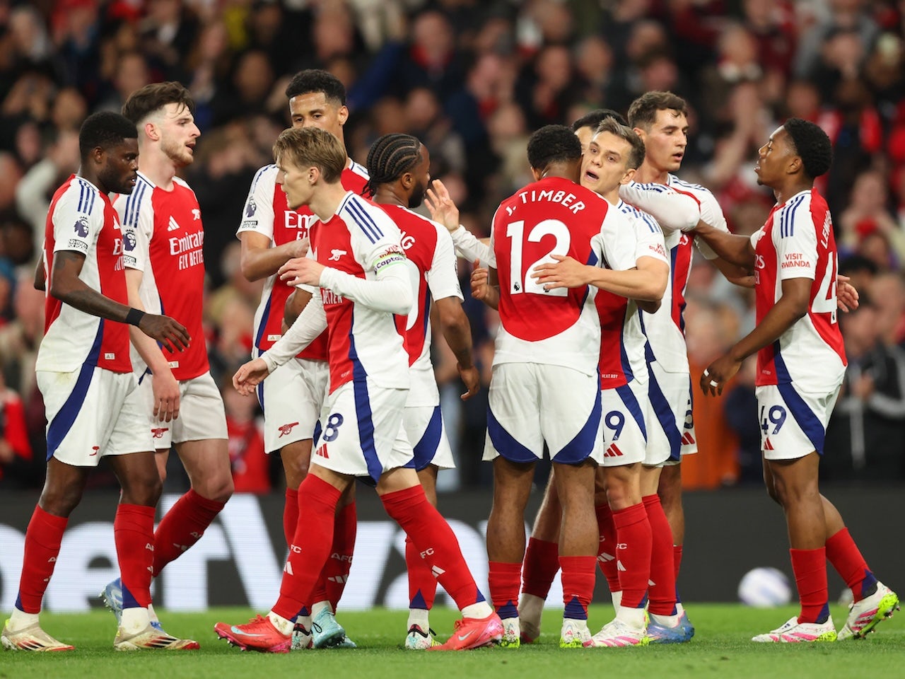 Arsenal 2-2 Crystal Palace: Highlights, man of the match, stats as the Gunners put Liverpool's Premier League title celebrations on hold